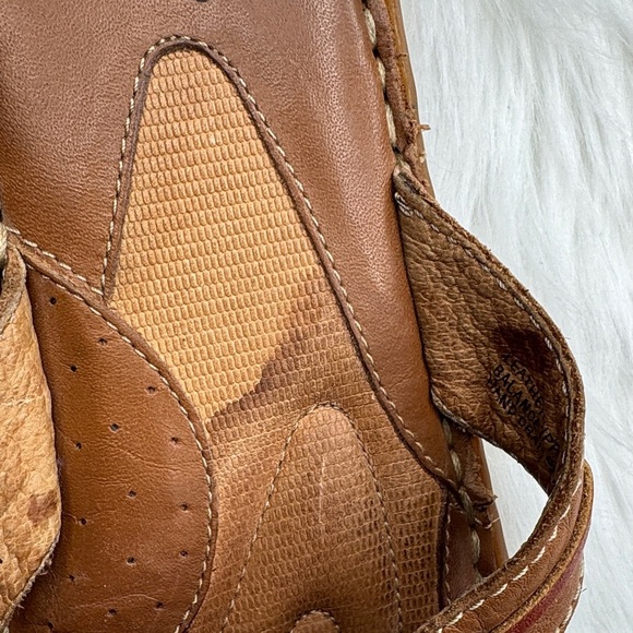 Born Women's Brown Leather Sandals Preowned worn see photos size 7 - Picture 3 of 7